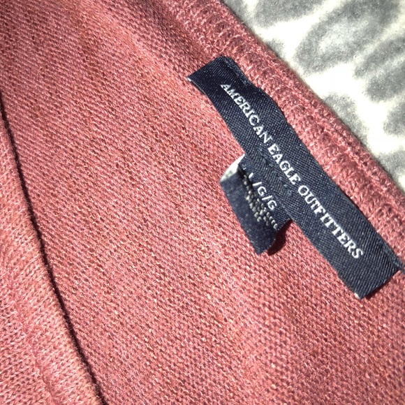 American Eagle Top - Picture 3 of 3